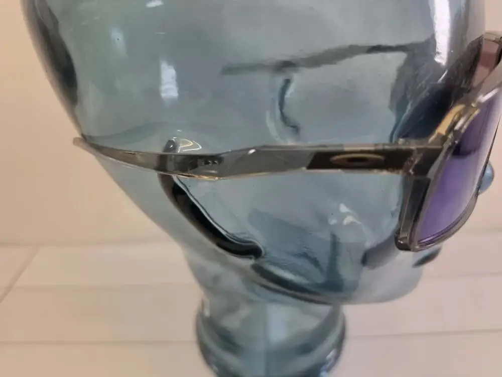 Oakley Sutro Prizm Sunglasses with bag
